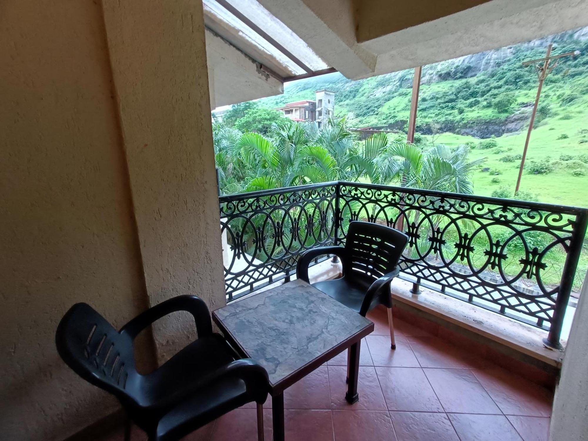 Misty Meadows, Lonavala酒店 外观 照片