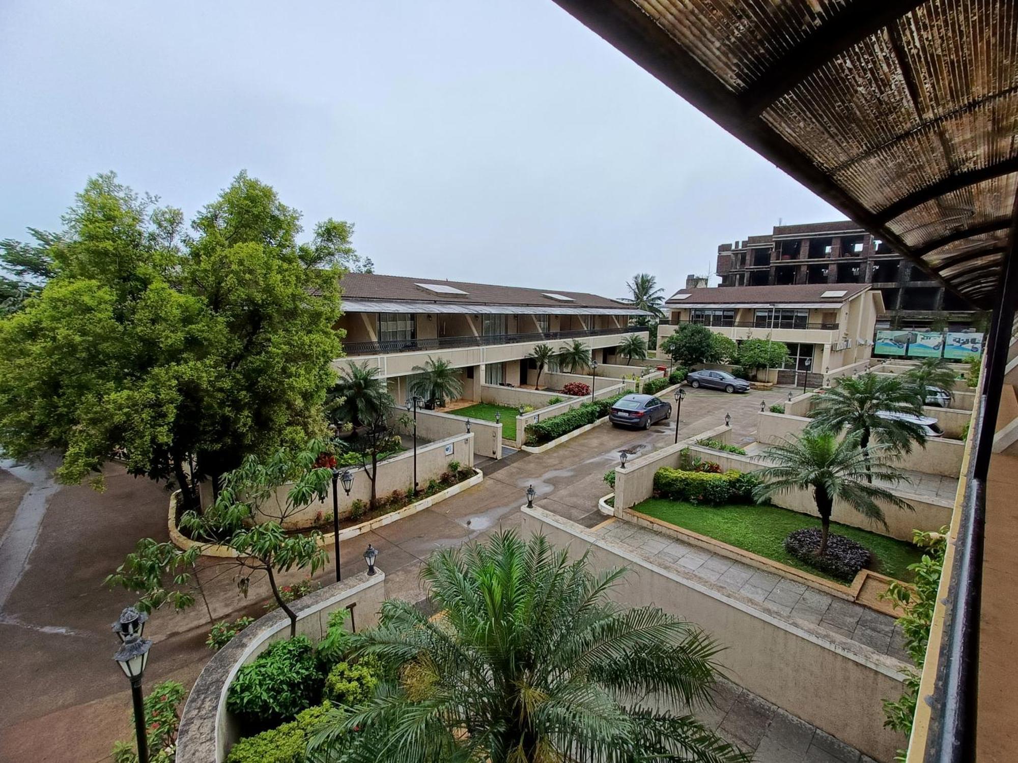 Misty Meadows, Lonavala酒店 外观 照片